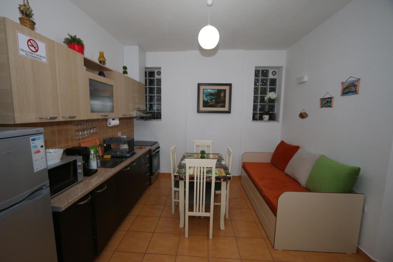 Sweet Living Apartment Shkoder Exterior photo